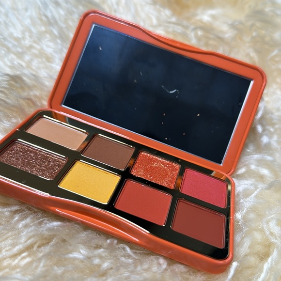 NIB Too Faced Light My Fire Mini Eyeshadow Palette - Picture 3 of 7